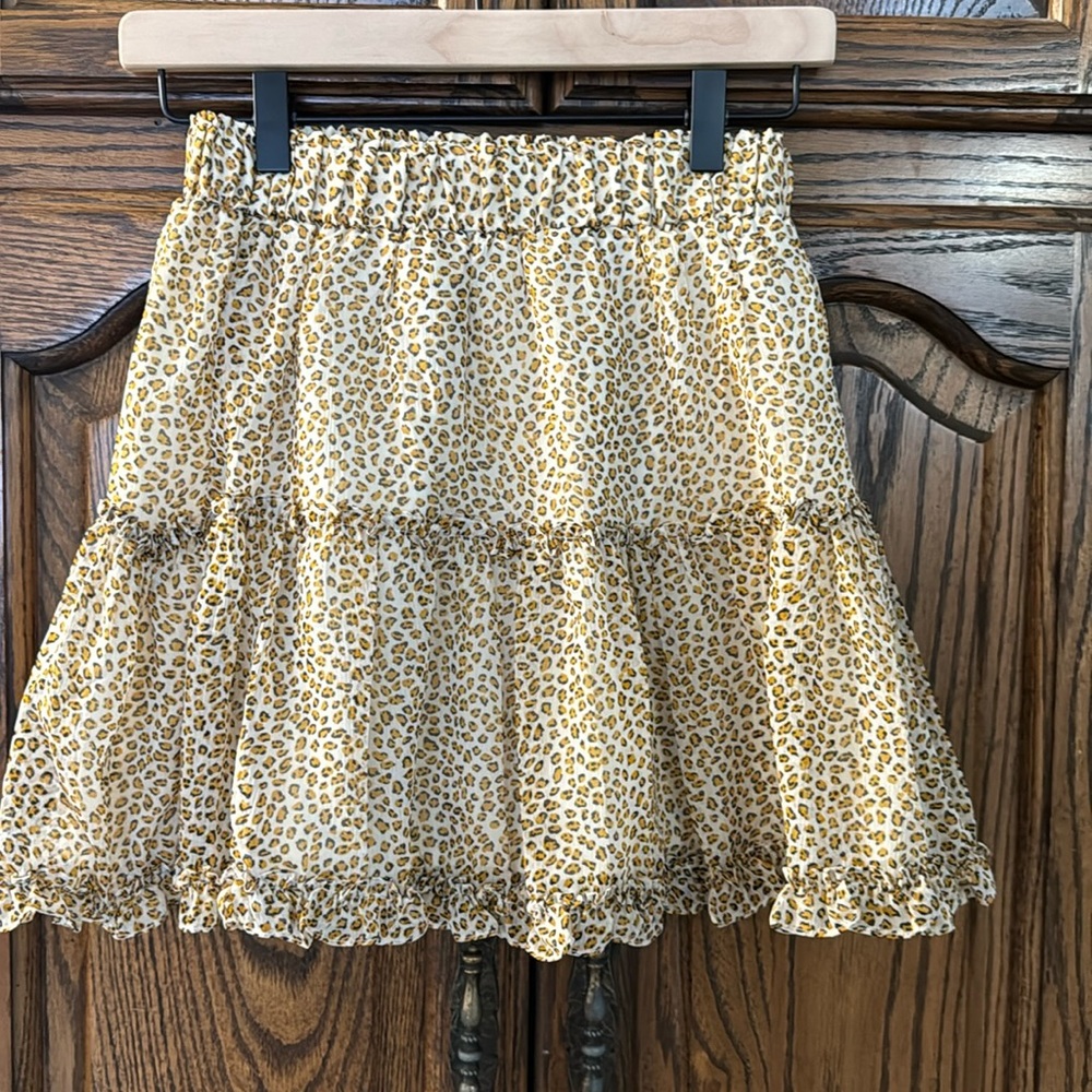 Like New!⭐️⭐️Adorable Indikah mini skirt, leopard print, Size S
